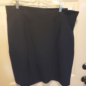 Lane Bryant Women's Plus Pencil Skirt Size 16 Barely Worn- Super Flattering!